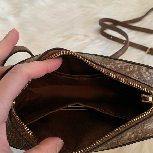 💕NEW💕COACH CROSSBODY AND A WALLET - Picture 5 of 8